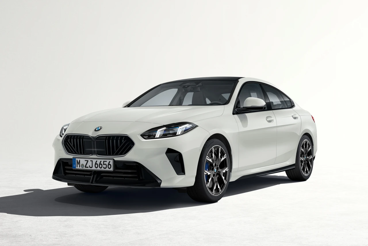 Exterieur Visualisierung auf Basis von 3D-Daten für den BMW 2er Gran Coupe. CGI Rendering eines weißen BMW M2