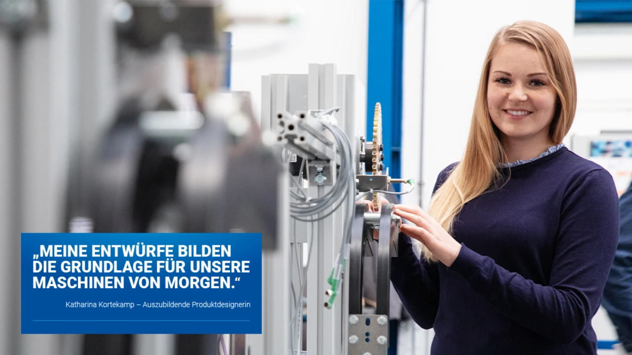 Die Markenkommunikation von Kannegiesser setzt auf innovationsgetriebene Themen.   Foto einer Kanngiesser Mitarbeiterin, welche eine Maschine bedient