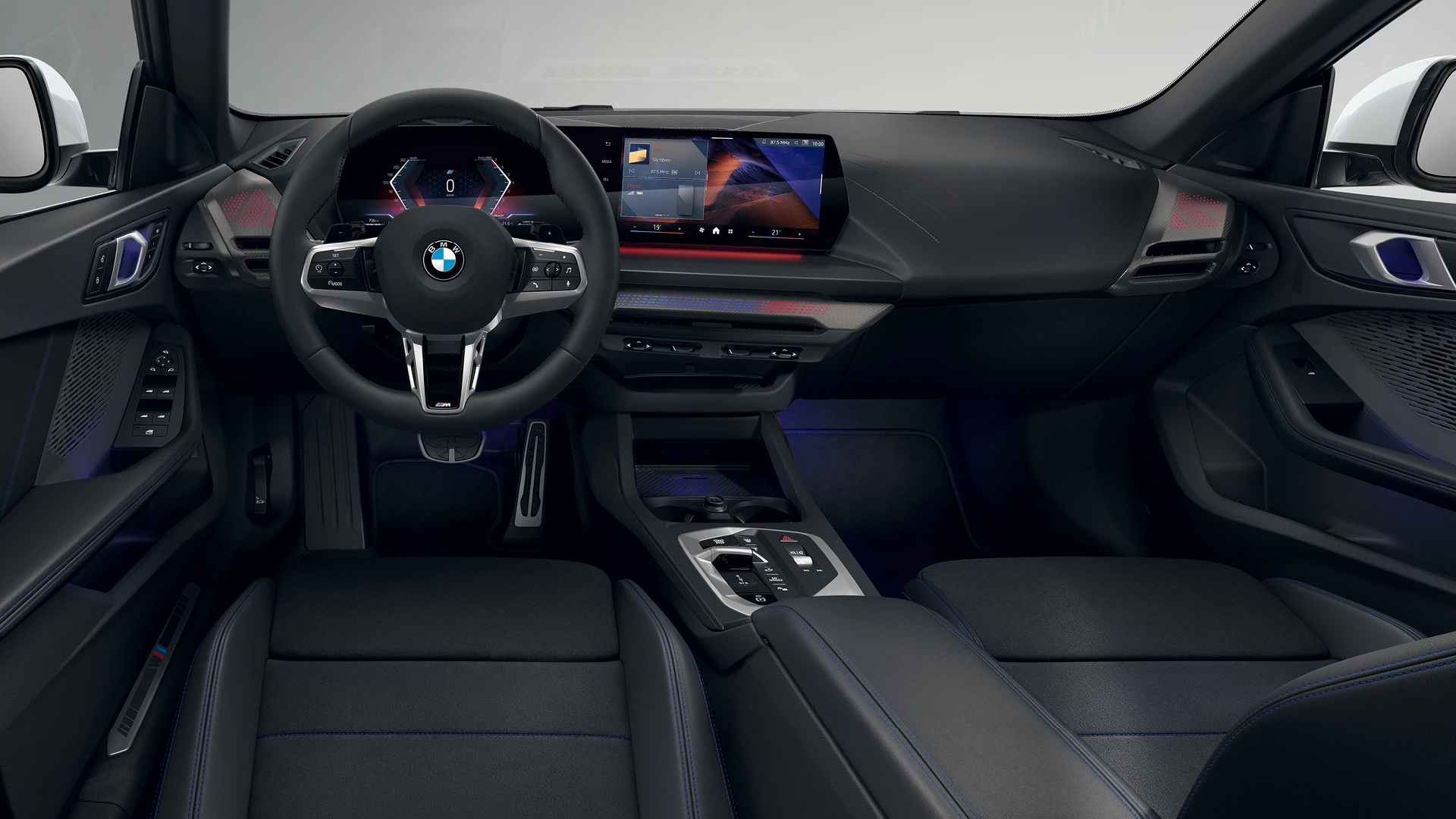 Interieur Visualisierung auf Basis von 3D-Daten für den BMW 2er Gran Coupe. CGI Rendering aus der Sicht des Fahrers. Die schwarze BMW Innenausstattung ist zu sehen